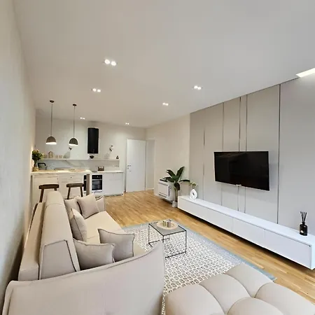 Daire Comfort Tirana-by Terrace