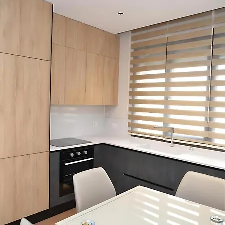 Daire Comfort Tirana-by Terrace *