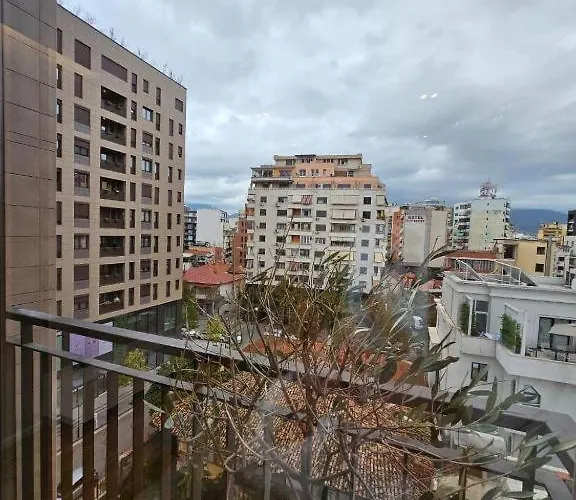 Comfort Tirana-by Terrace Апартаменты